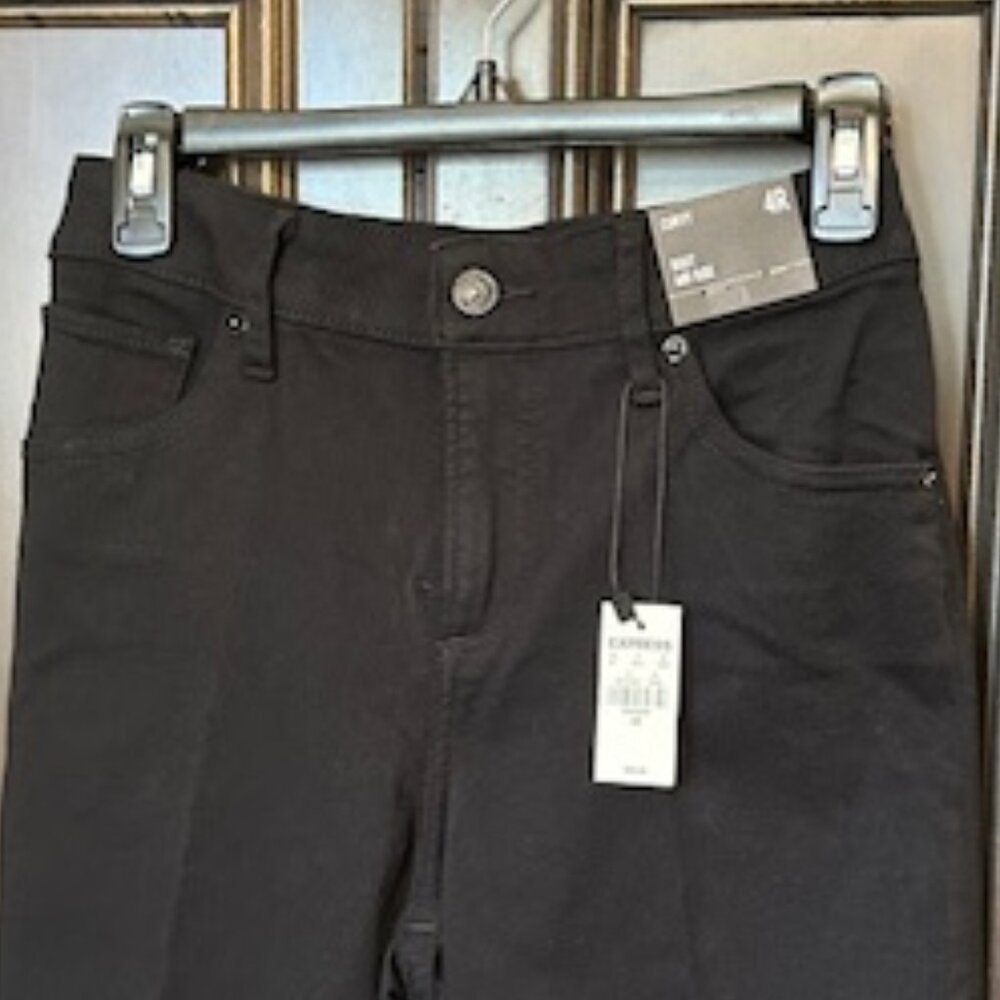 Express Curvy Mid Rise Black Bootcut Jeans - Picture 3 of 11